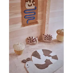 Mini wall rug in wool OYOY Living Design image-2