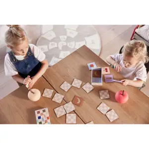 Zabawki z kartonu do wyobraźni OYOY Living Design image-2