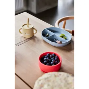Assiette mini en silicone OYOY Living Design image-1