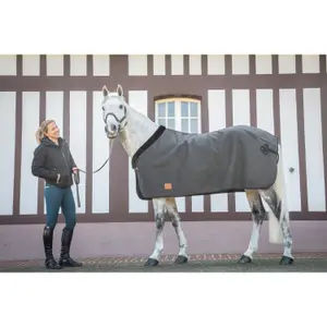 40002226-fleecedecke-fur-pferde-paddock-grau-gesprenkelt