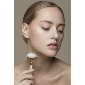 Premium jade massage roller Paloma Beauties image-2