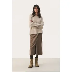 Saltador feminino Part Two Lajla image-1