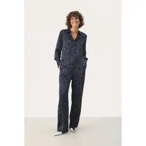 Woman's shirt Part Two Maica image-3