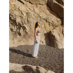 Bygelbh med spets och kvinnotopp Passionata Comporta image-4