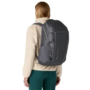 Hiking Bag Patagonia Black Hole 32 L image-2