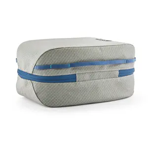 Shell Opening Pouch Patagonia Black Hole Cube image-1