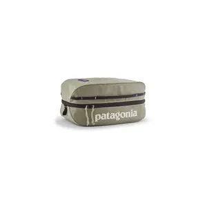 Shell Opening Pouch Patagonia Black Hole Cube image-0