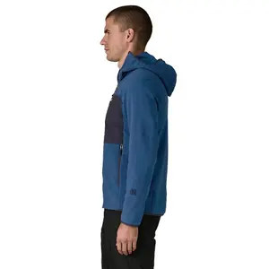 Hooded zip jacket Patagonia R2 TechFace image-3