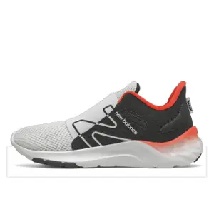 Children's shoes New Balance fresh foam roav image-1