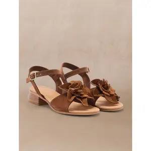 Leather Heeled Sandals with Fancy Flower Women Pédiconfort image-2