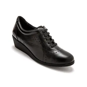 Derbie i läder för kvinnor Pédiconfort image-1