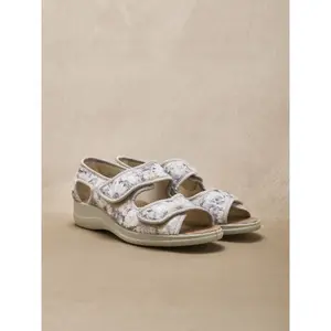 Women's open-toe sandals with Velcro straps Pédiconfort image-2