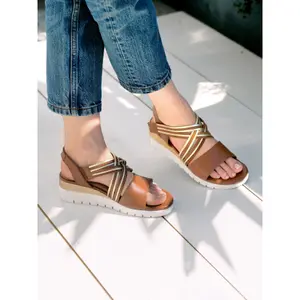 Sandales brides croisées à scratch femme Pédiconfort image-2