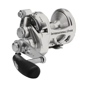 Casting reels Penn International® 12VISX