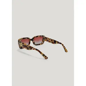 Gafas de sol para mujer Pepe Jeans Georgiana image-1