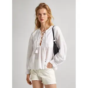 Blusa de mujer con calados Pepe Jeans Danae image-2