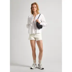 Blusa de mujer con calados Pepe Jeans Danae image-1