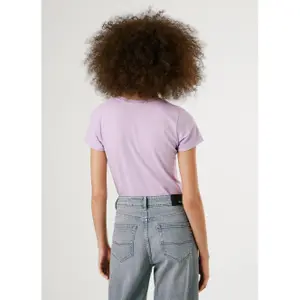 T-shirt de mulher Pepe Jeans New Virginia N image-5
