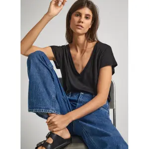 T-shirt de mulher Pepe Jeans Leighton image-4