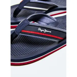 Flip-Flops am Strand Pepe Jeans South image-4