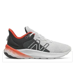 Children's shoes New Balance fresh foam roav image-0