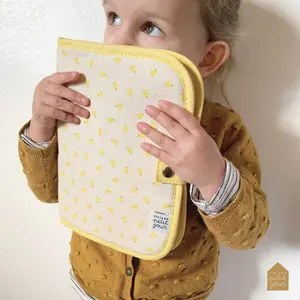 Health booklet cover Petit Jour Les Poussins image-2