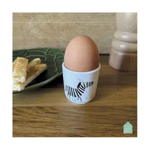 Baby egg cup Petit Jour La Savane image-1