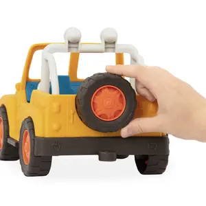 Car games Petit Jour 4 X 4 image-1