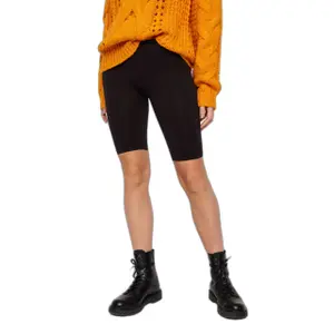 Short femme Pieces London image-2