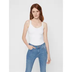 Camiseta de tirantes para mujer Pieces Plain image-1