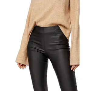 Legging enduit femme Pieces Skin Paro image-4