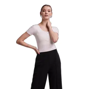 T-shirt de mulher Pieces Kitte image-1