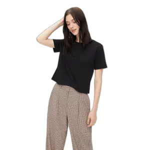 T-shirt crop top femme Pieces Rina image-1