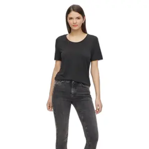 T-shirt femme Pieces Kamala Top image-1