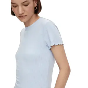 Camiseta de mujer de cuello alto Pieces Nicca image-4