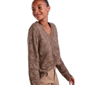 Pullover à col V femme Pieces Bibbi image-3