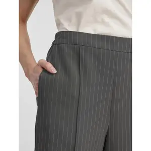 Pantalón Pieces Bozzy image-4
