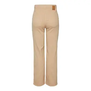 Jeans large femme Pieces Peggy image-1