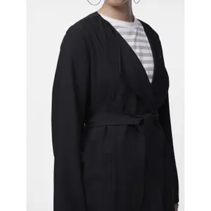 Chaqueta blazer Pieces Bosella image-5