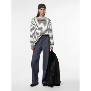 Pantalón Pieces Camil image-2