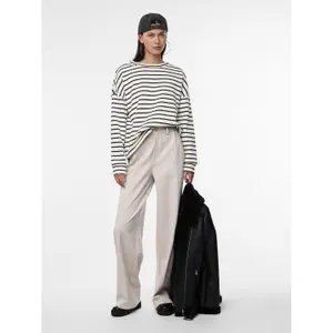 Pantalón Pieces Camil image-2