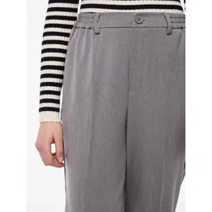 Pantalón Pieces Camil image-5