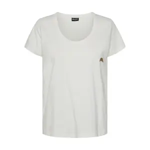 Women's T-shirt Pieces Munnar image-0