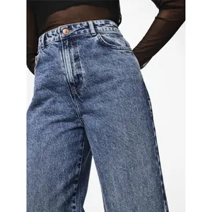 Calças de ganga largas para mulher Pieces Selma image-5