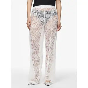 Weite Hose aus Spitze, Damen Pieces Olline image-1