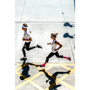 Mallas 3/4 Compressport Under Control Running image-1