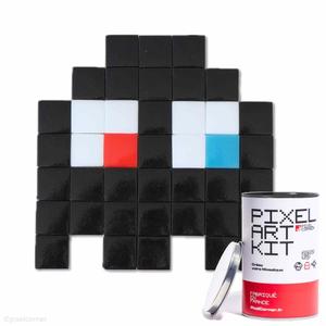 kb2045lot-pak010h-m-umelecka-dekorace-set-pixel-corner-gloomie-s-cerna-16x16-cm