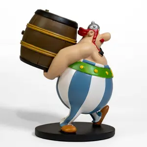 Obelix and his barrel figurine Plastoy image-1