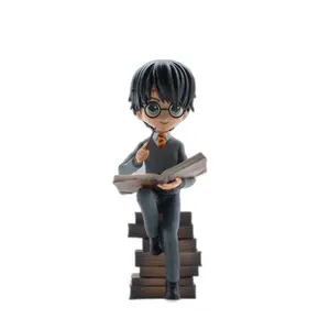Figurine harry potter pile of grimoires Plastoy image-0