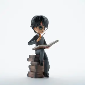 Figurine harry potter pile of grimoires Plastoy image-1